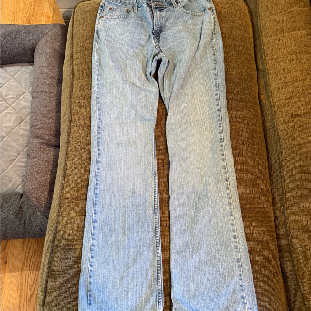 Vintage Levi's Women’s Light Blue Mid Rise Bootcut Jeans Long